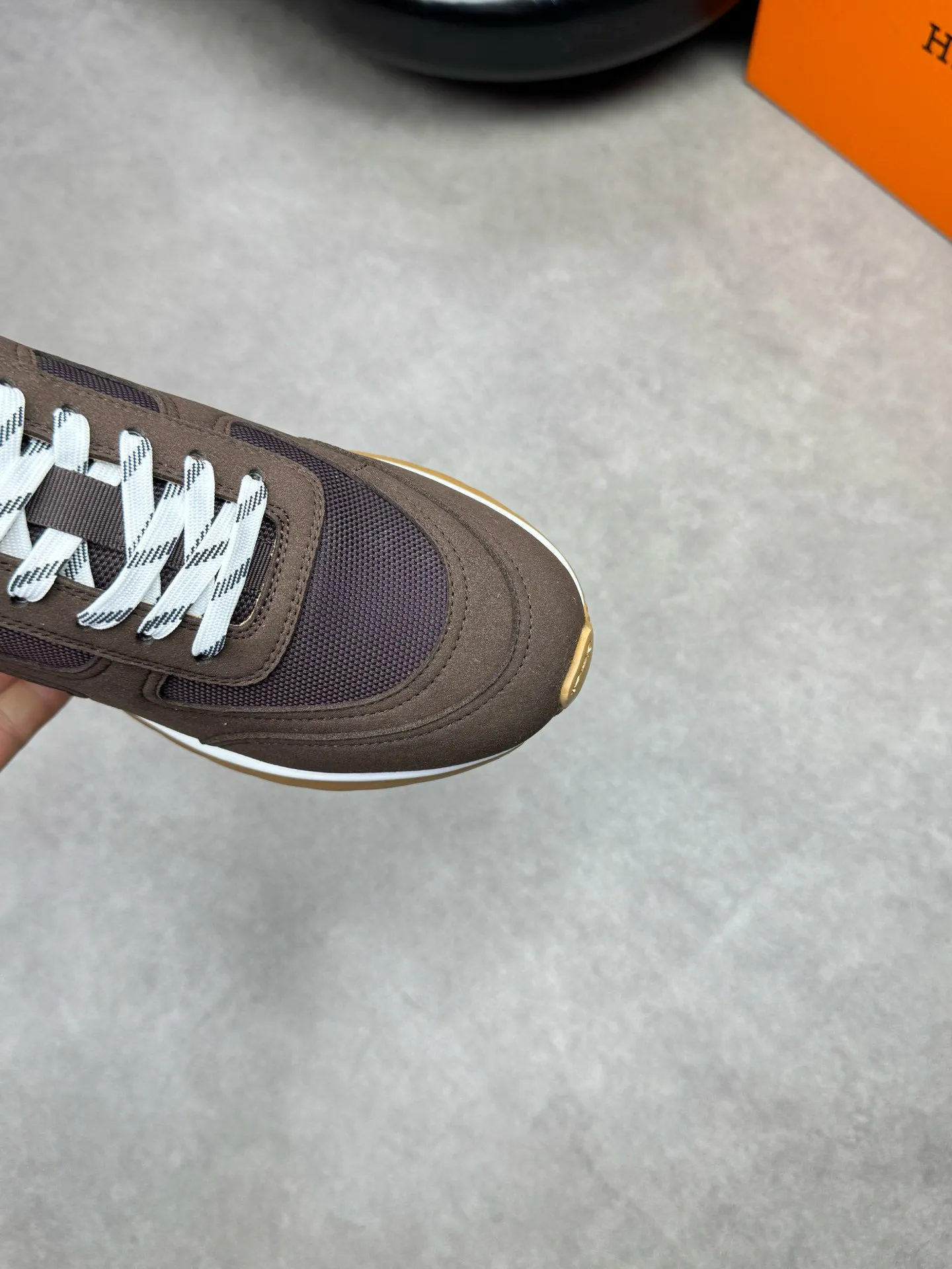 [HERMES] Hermès men's shoes 💰680💰 - high-end quality original items 🔍🔍🔍 casual sports shoes - upper: 🔝 suede environmentally friendly leather, brand high mercerized canvas body with forged ´H´ totem, tongue webbing injection molded brand logo - lining: brand canvas, foot pads; water-dyed cowhide -Outsole: ultra-light T men's shoes 💰U foam; two-color molded outsole -Ultra-high quality control, fine workmanship: highlighted (high-end, extravagance, grade) -Size: 39-44 (38, 45, can be customized)